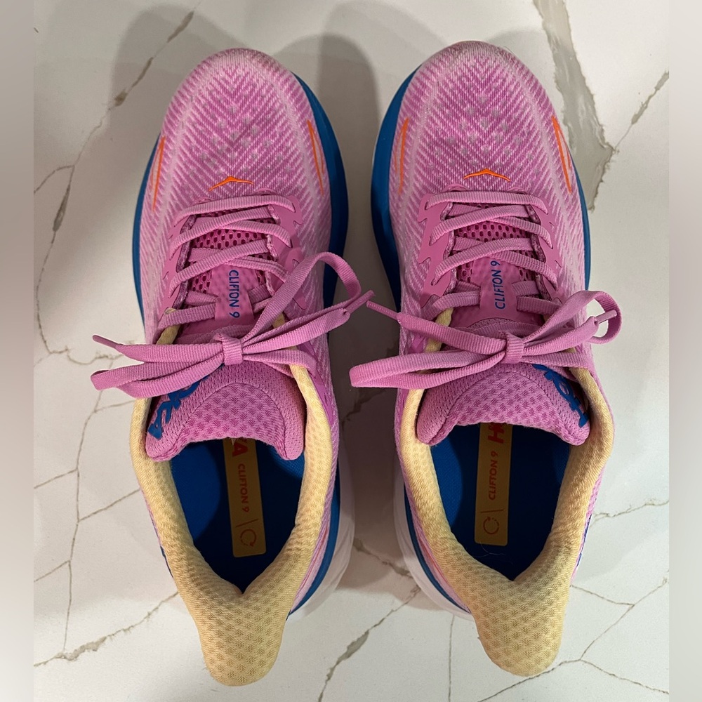 Hoka Clifton 9 WIDE Running Shoes. Women’s Size 9D Color Pink - Picture 7 of 10